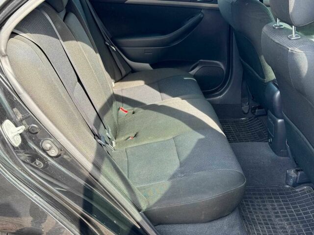 Чорний Тойота Авенсіс, об'ємом двигуна 2 л та пробігом 264 тис. км за 6780 $, фото 19 на Automoto.ua
