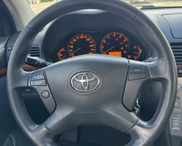 Чорний Тойота Авенсіс, об'ємом двигуна 1.8 л та пробігом 212 тис. км за 5600 $, фото 18 на Automoto.ua