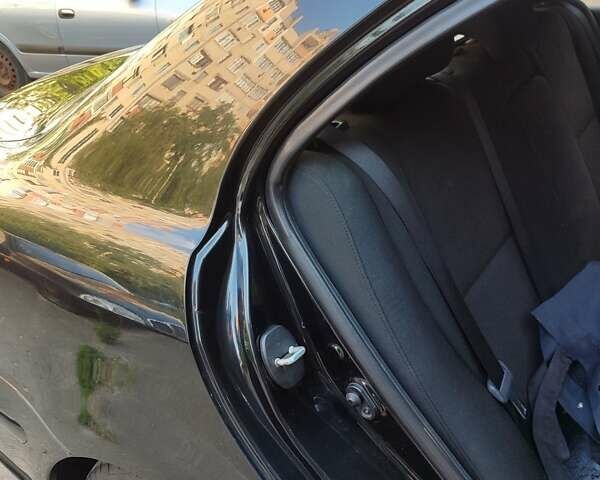 Черный Тойота Авенсис, объемом двигателя 1.8 л и пробегом 320 тыс. км за 7200 $, фото 68 на Automoto.ua