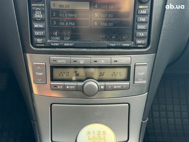 Чорний Тойота Авенсіс, об'ємом двигуна 2 л та пробігом 264 тис. км за 7190 $, фото 27 на Automoto.ua