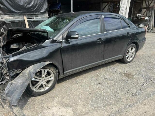Черный Тойота Авенсис, объемом двигателя 1.8 л и пробегом 1000 тыс. км за 4000 $, фото 3 на Automoto.ua