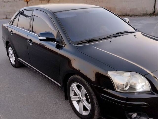 Чорний Тойота Авенсіс, об'ємом двигуна 1.8 л та пробігом 114 тис. км за 7400 $, фото 4 на Automoto.ua