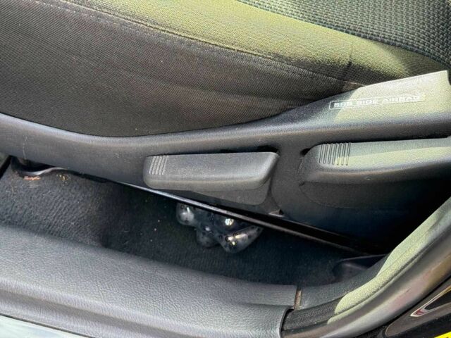 Чорний Тойота Авенсіс, об'ємом двигуна 2 л та пробігом 264 тис. км за 6780 $, фото 13 на Automoto.ua