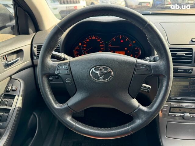 Чорний Тойота Авенсіс, об'ємом двигуна 2 л та пробігом 264 тис. км за 7190 $, фото 24 на Automoto.ua