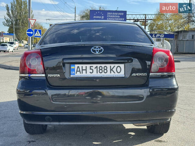 Чорний Тойота Авенсіс, об'ємом двигуна 1.8 л та пробігом 212 тис. км за 5600 $, фото 4 на Automoto.ua