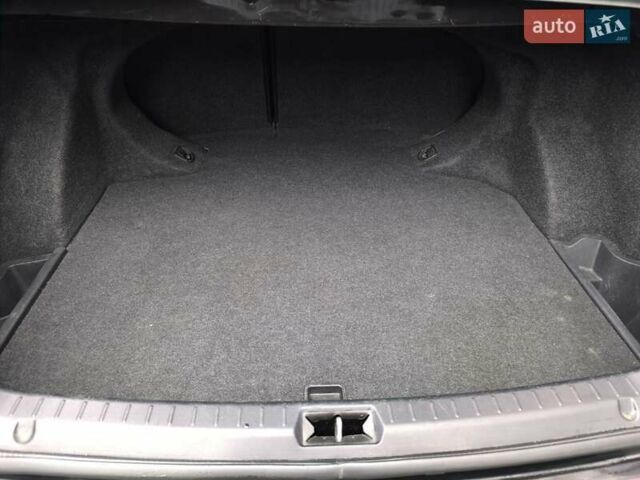 Черный Тойота Авенсис, объемом двигателя 1.8 л и пробегом 190 тыс. км за 7100 $, фото 12 на Automoto.ua