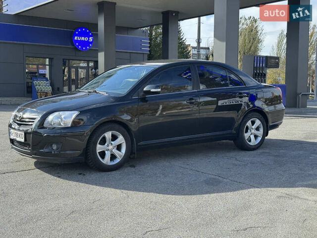 Чорний Тойота Авенсіс, об'ємом двигуна 1.8 л та пробігом 212 тис. км за 5600 $, фото 1 на Automoto.ua