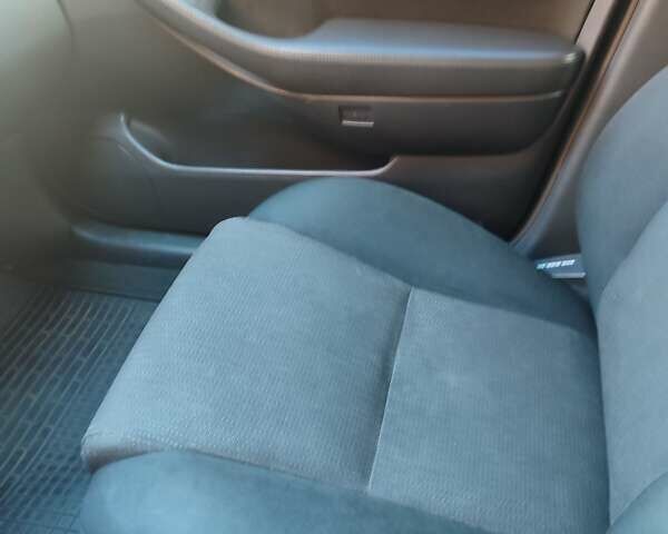 Черный Тойота Авенсис, объемом двигателя 1.8 л и пробегом 320 тыс. км за 7200 $, фото 41 на Automoto.ua