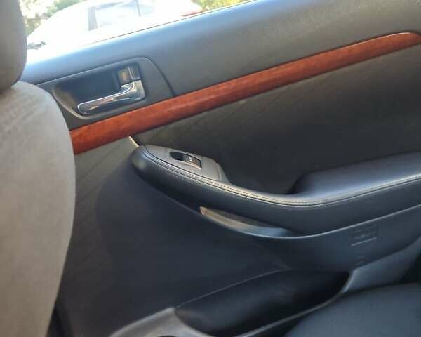 Черный Тойота Авенсис, объемом двигателя 1.8 л и пробегом 320 тыс. км за 7200 $, фото 49 на Automoto.ua