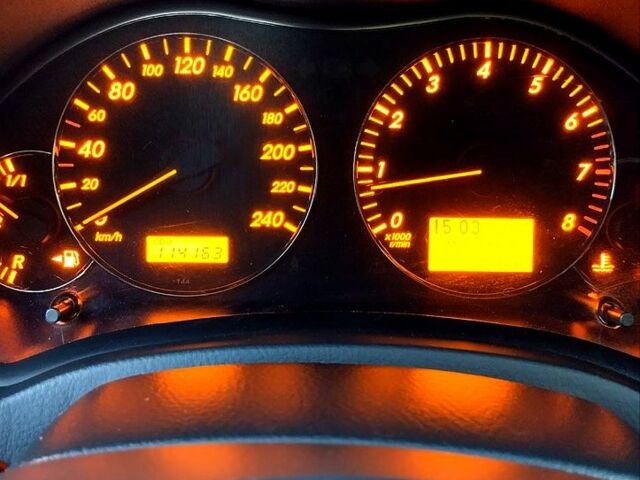 Чорний Тойота Авенсіс, об'ємом двигуна 1.8 л та пробігом 114 тис. км за 7400 $, фото 9 на Automoto.ua