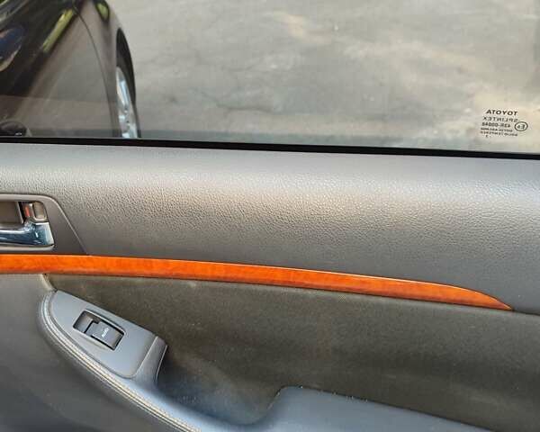 Черный Тойота Авенсис, объемом двигателя 1.8 л и пробегом 320 тыс. км за 7200 $, фото 70 на Automoto.ua