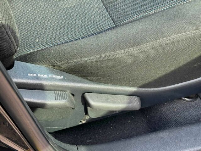 Чорний Тойота Авенсіс, об'ємом двигуна 2 л та пробігом 264 тис. км за 6780 $, фото 22 на Automoto.ua