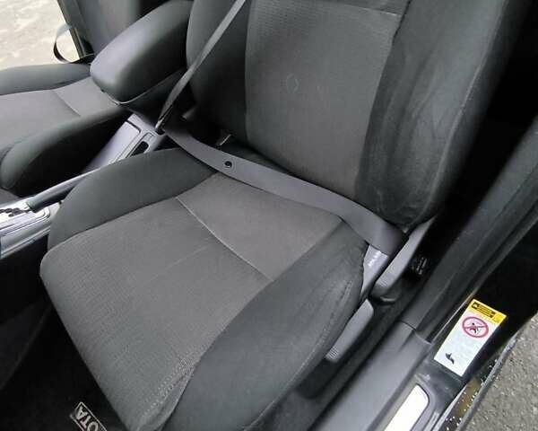 Черный Тойота Авенсис, объемом двигателя 1.8 л и пробегом 190 тыс. км за 7100 $, фото 13 на Automoto.ua