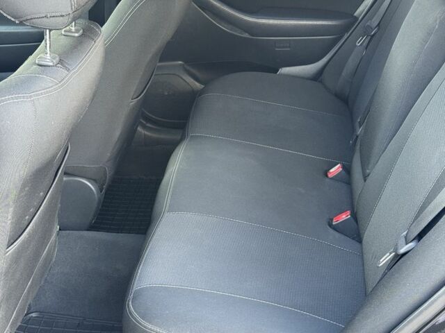 Черный Тойота Авенсис, объемом двигателя 1.8 л и пробегом 212 тыс. км за 6000 $, фото 12 на Automoto.ua