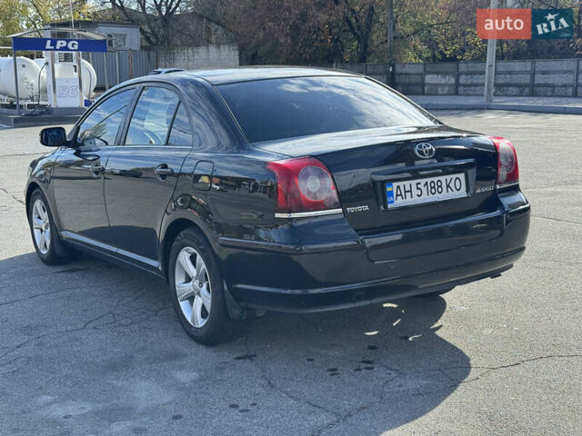 Чорний Тойота Авенсіс, об'ємом двигуна 1.8 л та пробігом 212 тис. км за 5600 $, фото 3 на Automoto.ua