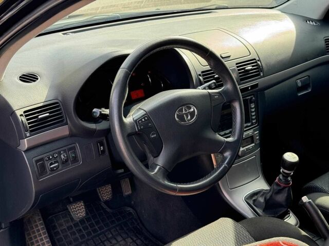 Чорний Тойота Авенсіс, об'ємом двигуна 2 л та пробігом 264 тис. км за 6780 $, фото 14 на Automoto.ua