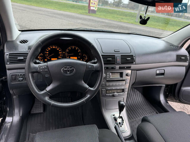 Чорний Тойота Авенсіс, об'ємом двигуна 1.79 л та пробігом 180 тис. км за 7590 $, фото 15 на Automoto.ua