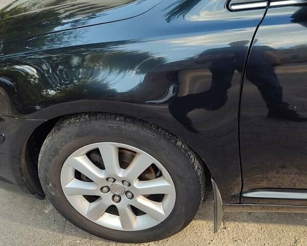 Черный Тойота Авенсис, объемом двигателя 1.8 л и пробегом 320 тыс. км за 7200 $, фото 33 на Automoto.ua