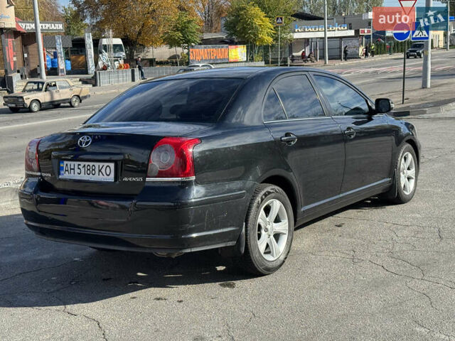 Чорний Тойота Авенсіс, об'ємом двигуна 1.8 л та пробігом 212 тис. км за 5600 $, фото 5 на Automoto.ua