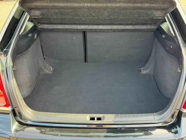 Чорний Тойота Авенсіс, об'ємом двигуна 2 л та пробігом 264 тис. км за 6780 $, фото 17 на Automoto.ua