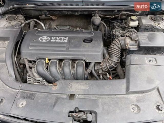 Черный Тойота Авенсис, объемом двигателя 1.79 л и пробегом 218 тыс. км за 7200 $, фото 23 на Automoto.ua