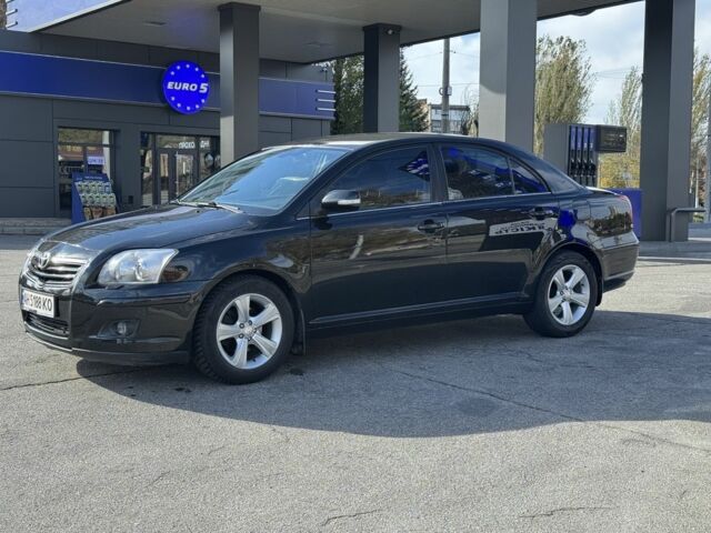 Черный Тойота Авенсис, объемом двигателя 1.8 л и пробегом 212 тыс. км за 6000 $, фото 1 на Automoto.ua