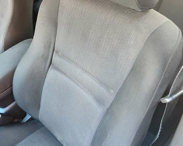 Черный Тойота Авенсис, объемом двигателя 1.8 л и пробегом 320 тыс. км за 7200 $, фото 91 на Automoto.ua