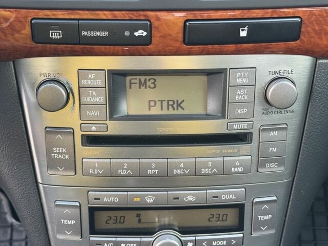 Черный Тойота Авенсис, объемом двигателя 1.8 л и пробегом 212 тыс. км за 6000 $, фото 14 на Automoto.ua