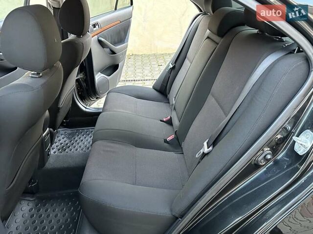 Чорний Тойота Авенсіс, об'ємом двигуна 1.8 л та пробігом 136 тис. км за 8300 $, фото 43 на Automoto.ua