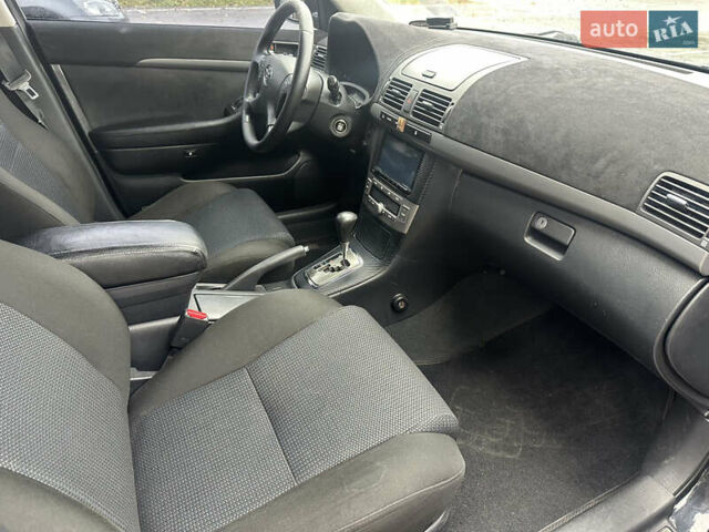 Черный Тойота Авенсис, объемом двигателя 1.79 л и пробегом 255 тыс. км за 6900 $, фото 10 на Automoto.ua