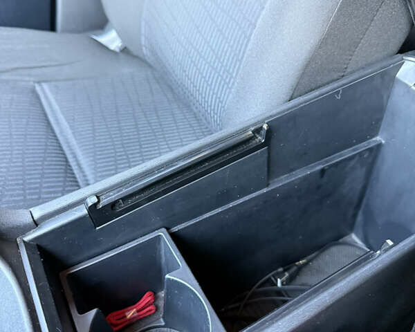 Черный Тойота Авенсис, объемом двигателя 1.8 л и пробегом 193 тыс. км за 9199 $, фото 44 на Automoto.ua