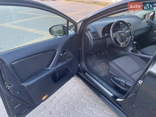 Черный Тойота Авенсис, объемом двигателя 2 л и пробегом 139 тыс. км за 7950 $, фото 17 на Automoto.ua