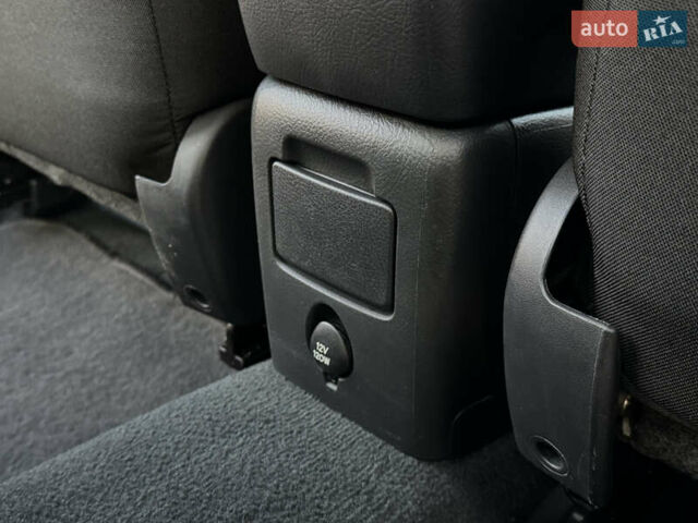 Черный Тойота Авенсис, объемом двигателя 1.8 л и пробегом 98 тыс. км за 10300 $, фото 60 на Automoto.ua