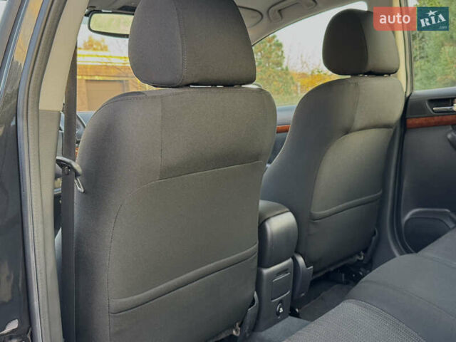 Черный Тойота Авенсис, объемом двигателя 1.8 л и пробегом 98 тыс. км за 10300 $, фото 71 на Automoto.ua