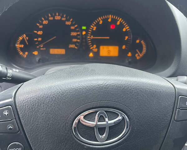 Чорний Тойота Авенсіс, об'ємом двигуна 1.8 л та пробігом 265 тис. км за 6300 $, фото 15 на Automoto.ua