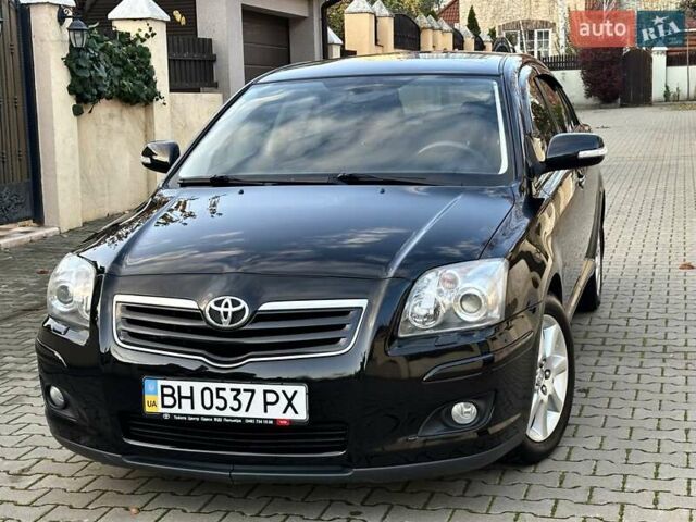 Чорний Тойота Авенсіс, об'ємом двигуна 1.8 л та пробігом 136 тис. км за 8300 $, фото 1 на Automoto.ua