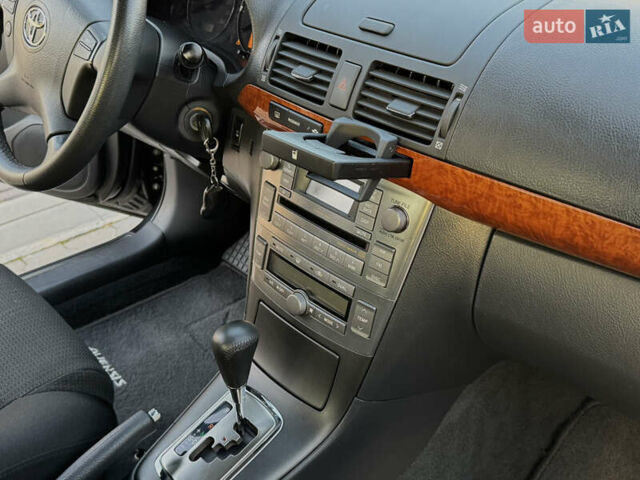 Черный Тойота Авенсис, объемом двигателя 1.8 л и пробегом 98 тыс. км за 10300 $, фото 66 на Automoto.ua