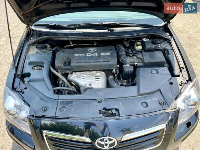 Черный Тойота Авенсис, объемом двигателя 1.8 л и пробегом 225 тыс. км за 6800 $, фото 11 на Automoto.ua