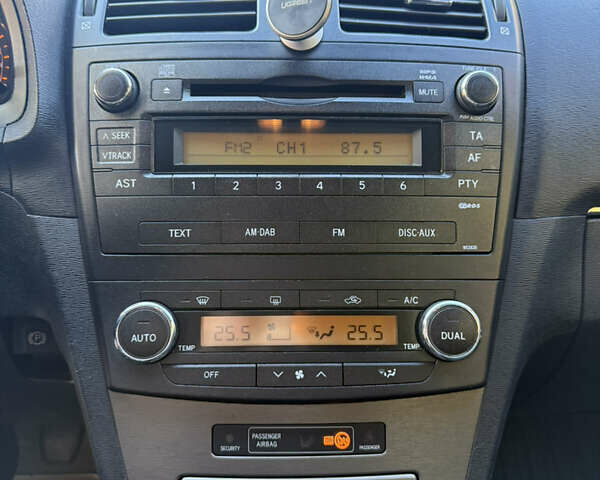 Черный Тойота Авенсис, объемом двигателя 1.8 л и пробегом 193 тыс. км за 9199 $, фото 53 на Automoto.ua