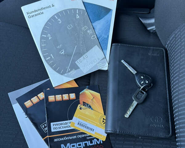 Черный Тойота Авенсис, объемом двигателя 1.8 л и пробегом 193 тыс. км за 9199 $, фото 78 на Automoto.ua