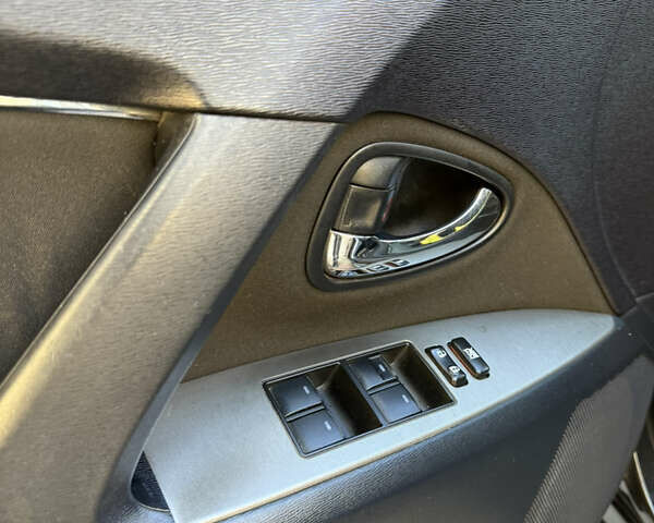 Черный Тойота Авенсис, объемом двигателя 1.8 л и пробегом 193 тыс. км за 9199 $, фото 35 на Automoto.ua