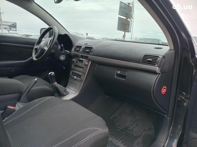 Черный Тойота Авенсис, объемом двигателя 1.8 л и пробегом 297 тыс. км за 7490 $, фото 23 на Automoto.ua