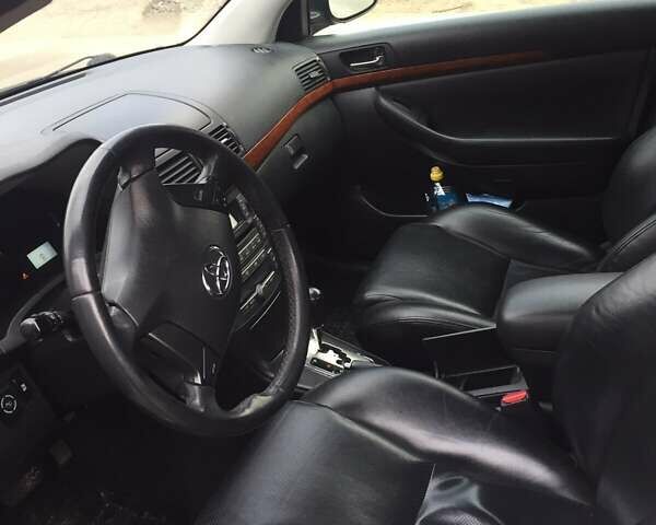 Черный Тойота Авенсис, объемом двигателя 1.8 л и пробегом 260 тыс. км за 7500 $, фото 10 на Automoto.ua