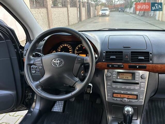 Чорний Тойота Авенсіс, об'ємом двигуна 1.8 л та пробігом 136 тис. км за 8300 $, фото 46 на Automoto.ua