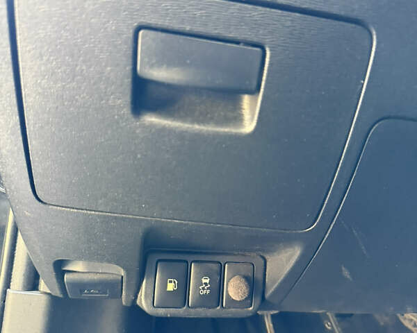 Черный Тойота Авенсис, объемом двигателя 1.8 л и пробегом 193 тыс. км за 9199 $, фото 36 на Automoto.ua