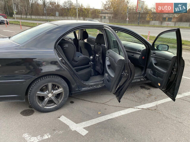 Черный Тойота Авенсис, объемом двигателя 1.8 л и пробегом 240 тыс. км за 6313 $, фото 7 на Automoto.ua