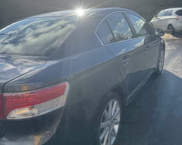 Черный Тойота Авенсис, объемом двигателя 2.2 л и пробегом 218 тыс. км за 9000 $, фото 9 на Automoto.ua