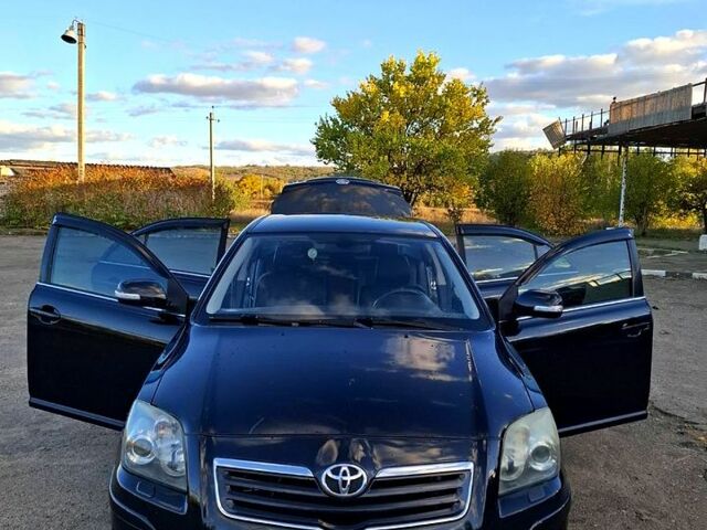 Черный Тойота Авенсис, объемом двигателя 1.8 л и пробегом 183 тыс. км за 7500 $, фото 2 на Automoto.ua