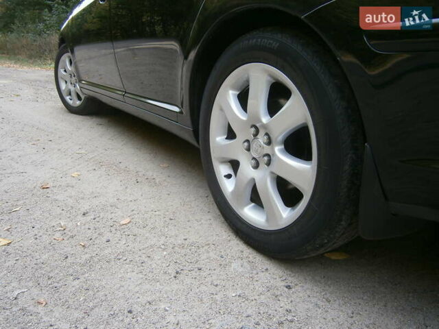 Чорний Тойота Авенсіс, об'ємом двигуна 1.79 л та пробігом 252 тис. км за 6400 $, фото 19 на Automoto.ua