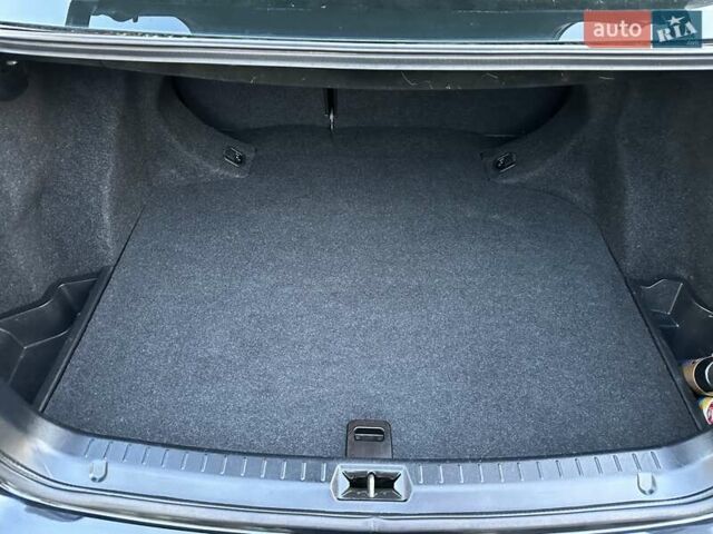 Чорний Тойота Авенсіс, об'ємом двигуна 1.8 л та пробігом 136 тис. км за 8300 $, фото 56 на Automoto.ua